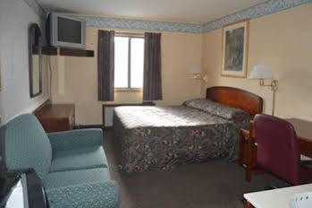 Pounding Mill Budget Inn Of Tazewell County מראה חיצוני תמונה